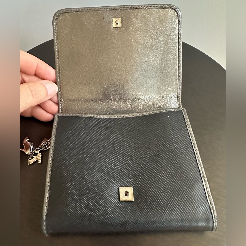 Ferragamo Compact Bifold Wallet – Black / Silver Metallic with Box - Picture 9 of 16